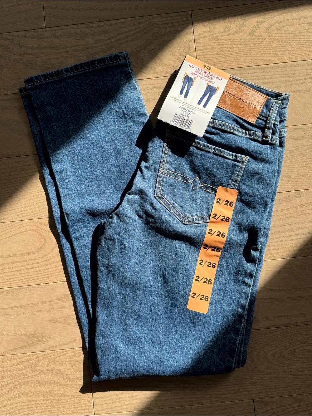 2/26 Women’s Lucky Brand Mid Rise Straight Jeans